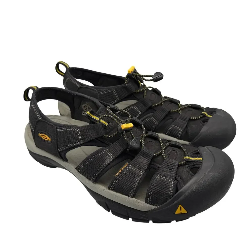 Keen step out